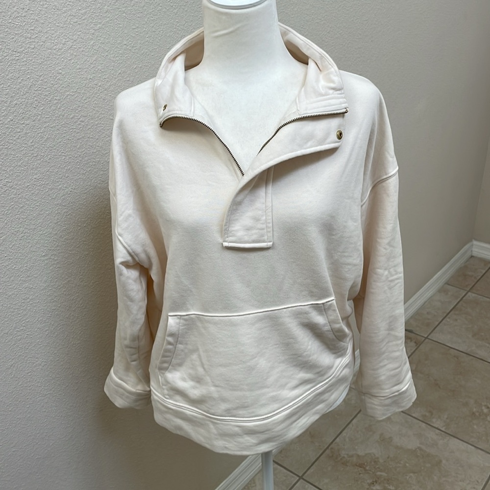 A New Day Cream Pullover Size Large